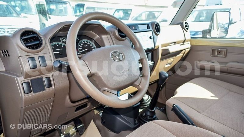 Big with watermark toyota land cruiser burkina faso import dubai 5822