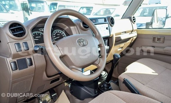 Buy Import Toyota Land Cruiser Beige Car in Import - Dubai in Burkina Faso Buy Import Toyota Land Cruiser Beige Car in Import - Dubai in Burkina Faso