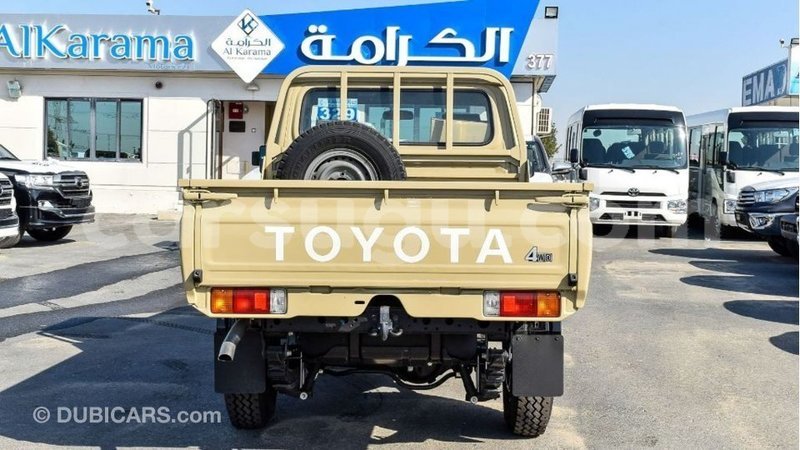 Big with watermark toyota land cruiser burkina faso import dubai 5822