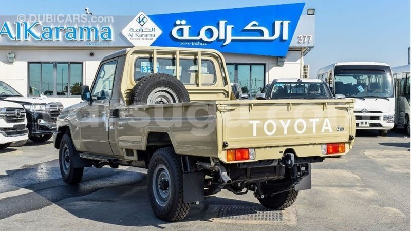 Big with watermark toyota land cruiser burkina faso import dubai 5824