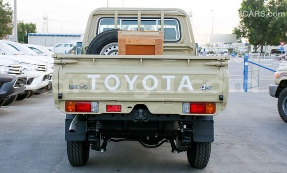 Sayi Imported Toyota Land Cruiser M Mota in Import - Dubai a Burkina Faso Sayi Imported Toyota Land Cruiser M Mota in Import - Dubai a Burkina Faso