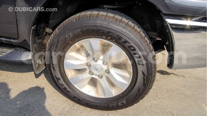 Big with watermark toyota hilux burkina faso import dubai 5829