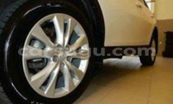 Acheter Neuf Voiture Toyota RAV4 Blanc à Ouagadougou, Burkina-Faso Acheter Neuf Voiture Toyota RAV4 Blanc à Ouagadougou, Burkina-Faso