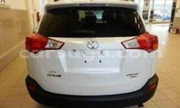 Acheter Neuf Voiture Toyota RAV4 Blanc à Ouagadougou, Burkina-Faso Acheter Neuf Voiture Toyota RAV4 Blanc à Ouagadougou, Burkina-Faso