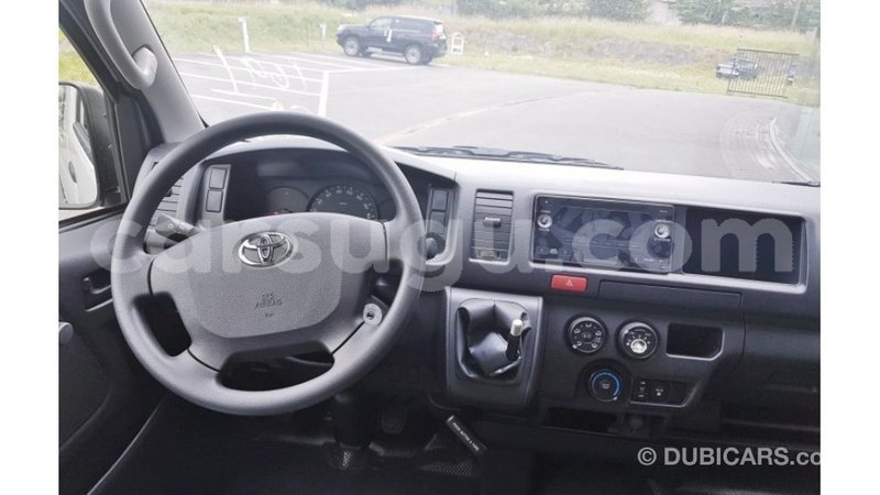 Big with watermark toyota hiace burkina faso import dubai 5861