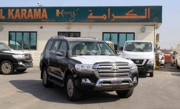 Acheter Import Voiture Toyota Land Cruiser Noir à Import - Dubai, Burkina-Faso Acheter Import Voiture Toyota Land Cruiser Noir à Import - Dubai, Burkina-Faso