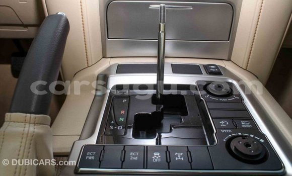 Acheter Import Voiture Toyota Land Cruiser Noir à Import - Dubai, Burkina-Faso Acheter Import Voiture Toyota Land Cruiser Noir à Import - Dubai, Burkina-Faso