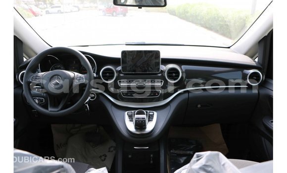 Buy Import Mercedes-Benz 250 Black Car in Import - Dubai in Burkina Faso Buy Import Mercedes-Benz 250 Black Car in Import - Dubai in Burkina Faso