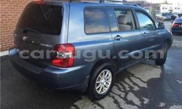 Acheter Neuf Voiture Toyota Highlander Bleu à Ouagadougou, Burkina-Faso Acheter Neuf Voiture Toyota Highlander Bleu à Ouagadougou, Burkina-Faso