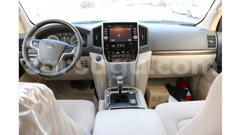 Big with watermark toyota land cruiser burkina faso import dubai 5880
