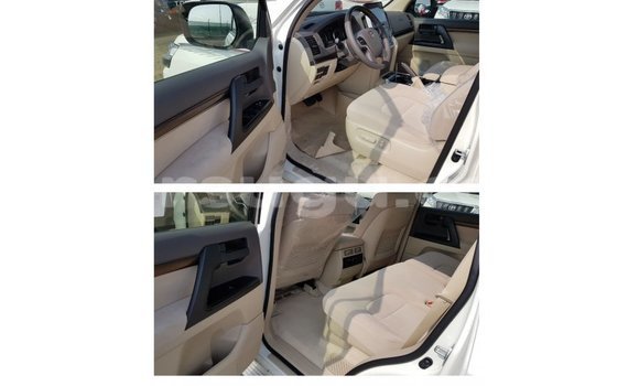 Buy Import Toyota Land Cruiser White Car in Import - Dubai in Burkina Faso Buy Import Toyota Land Cruiser White Car in Import - Dubai in Burkina Faso