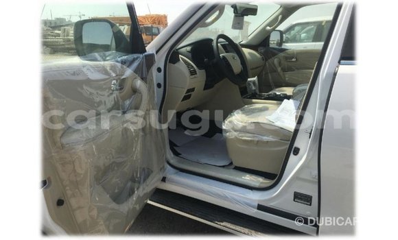 Acheter Import Voiture Nissan Patrol Blanc à Import - Dubai, Burkina-Faso Acheter Import Voiture Nissan Patrol Blanc à Import - Dubai, Burkina-Faso