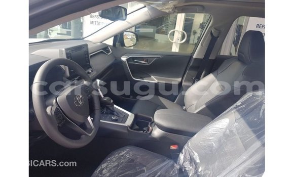 Acheter Import Utilitaire Toyota HiAce Autre à Import - Dubai, Burkina-Faso Acheter Import Utilitaire Toyota HiAce Autre à Import - Dubai, Burkina-Faso