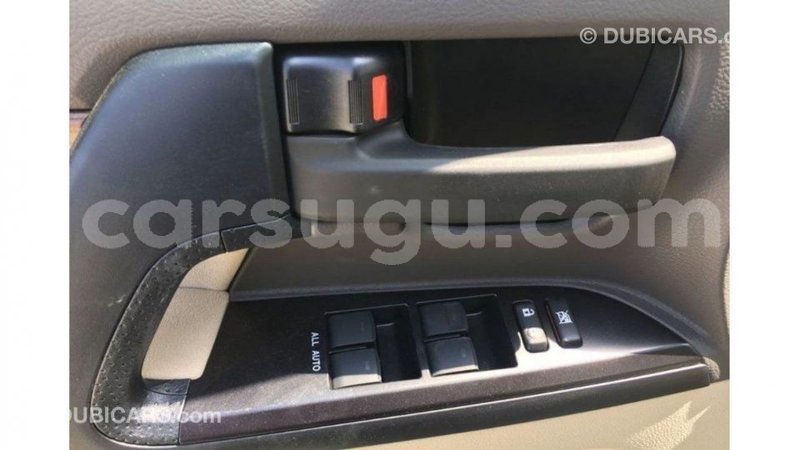 Big with watermark toyota land cruiser burkina faso import dubai 5894