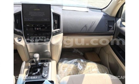 Sayi Imported Toyota Land Cruiser Black Mota in Import - Dubai a Burkina Faso Sayi Imported Toyota Land Cruiser Black Mota in Import - Dubai a Burkina Faso