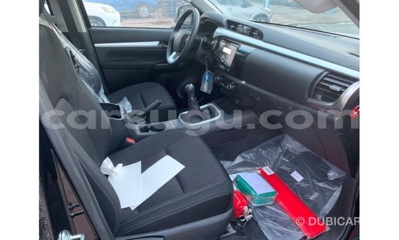 Sayi Imported Toyota Hilux Black Mota in Import - Dubai a Burkina Faso Sayi Imported Toyota Hilux Black Mota in Import - Dubai a Burkina Faso