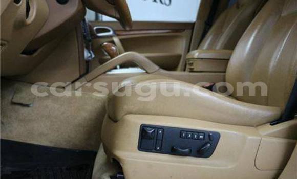 Acheter Neuf Voiture Porsche Cayenne Blanc à Ouagadougou, Burkina-Faso Acheter Neuf Voiture Porsche Cayenne Blanc à Ouagadougou, Burkina-Faso