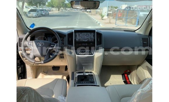 Sayi Imported Toyota Land Cruiser Black Mota in Import - Dubai a Burkina Faso Sayi Imported Toyota Land Cruiser Black Mota in Import - Dubai a Burkina Faso