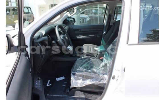 Buy Import Toyota Hilux White Car in Import - Dubai in Burkina Faso Buy Import Toyota Hilux White Car in Import - Dubai in Burkina Faso