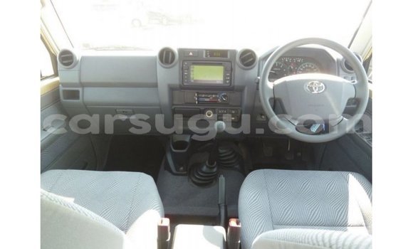 Buy Import Toyota Land Cruiser Beige Car in Import - Dubai in Burkina Faso Buy Import Toyota Land Cruiser Beige Car in Import - Dubai in Burkina Faso