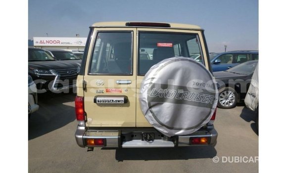 Buy Import Toyota Land Cruiser Beige Car in Import - Dubai in Burkina Faso Buy Import Toyota Land Cruiser Beige Car in Import - Dubai in Burkina Faso