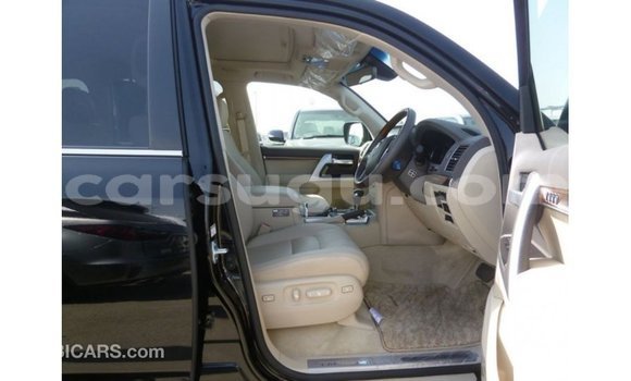 Sayi Imported Toyota Land Cruiser Black Mota in Import - Dubai a Burkina Faso Sayi Imported Toyota Land Cruiser Black Mota in Import - Dubai a Burkina Faso