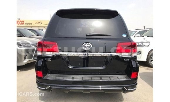 Sayi Imported Toyota Land Cruiser Black Mota in Import - Dubai a Burkina Faso Sayi Imported Toyota Land Cruiser Black Mota in Import - Dubai a Burkina Faso