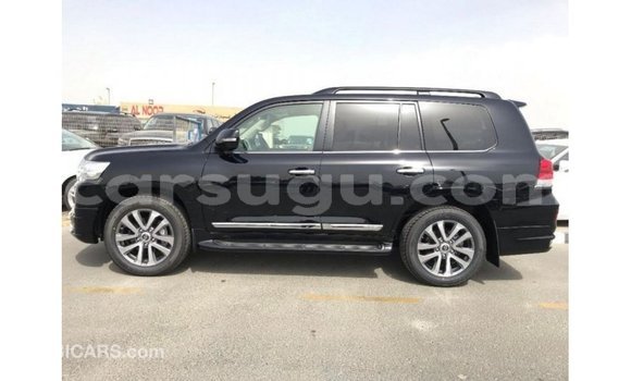 Sayi Imported Toyota Land Cruiser Black Mota in Import - Dubai a Burkina Faso Sayi Imported Toyota Land Cruiser Black Mota in Import - Dubai a Burkina Faso