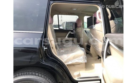 Sayi Imported Toyota Land Cruiser Black Mota in Import - Dubai a Burkina Faso Sayi Imported Toyota Land Cruiser Black Mota in Import - Dubai a Burkina Faso