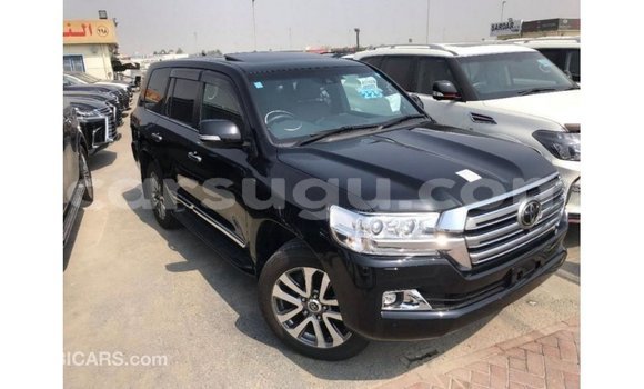 Sayi Imported Toyota Land Cruiser Black Mota in Import - Dubai a Burkina Faso Sayi Imported Toyota Land Cruiser Black Mota in Import - Dubai a Burkina Faso