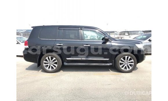 Sayi Imported Toyota Land Cruiser Black Mota in Import - Dubai a Burkina Faso Sayi Imported Toyota Land Cruiser Black Mota in Import - Dubai a Burkina Faso