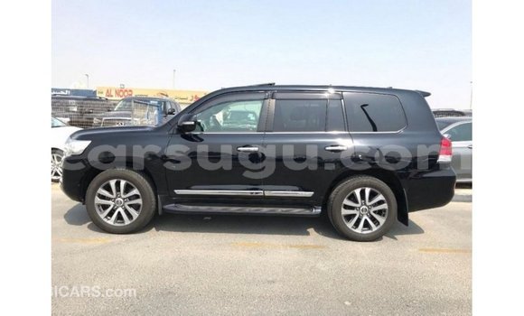 Sayi Imported Toyota Land Cruiser Black Mota in Import - Dubai a Burkina Faso Sayi Imported Toyota Land Cruiser Black Mota in Import - Dubai a Burkina Faso