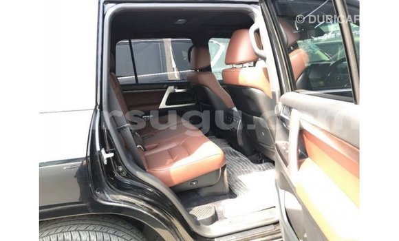 Sayi Imported Toyota Land Cruiser Black Mota in Import - Dubai a Burkina Faso Sayi Imported Toyota Land Cruiser Black Mota in Import - Dubai a Burkina Faso