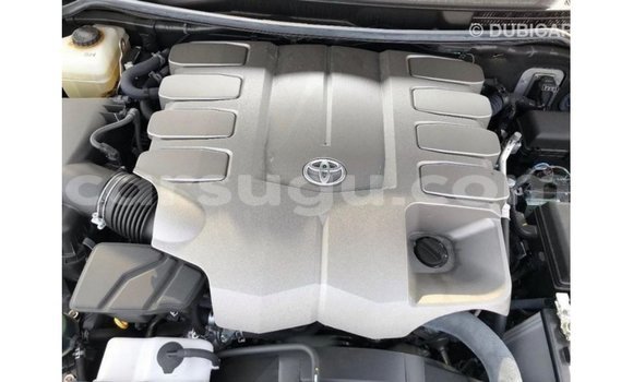 Sayi Imported Toyota Land Cruiser Black Mota in Import - Dubai a Burkina Faso Sayi Imported Toyota Land Cruiser Black Mota in Import - Dubai a Burkina Faso