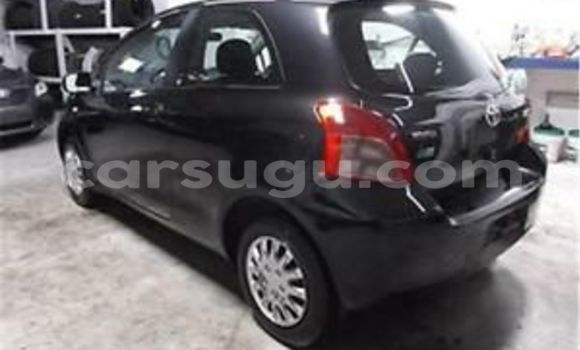Acheter Neuf Voiture Toyota Yaris Noir à Ouagadougou, Burkina-Faso Acheter Neuf Voiture Toyota Yaris Noir à Ouagadougou, Burkina-Faso