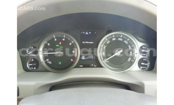 Acheter Import Voiture Toyota Land Cruiser Blanc à Import - Dubai, Burkina-Faso Acheter Import Voiture Toyota Land Cruiser Blanc à Import - Dubai, Burkina-Faso