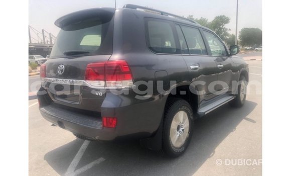 Sayi Imported Toyota Land Cruiser Sauran Mota in Import - Dubai a Burkina Faso Sayi Imported Toyota Land Cruiser Sauran Mota in Import - Dubai a Burkina Faso