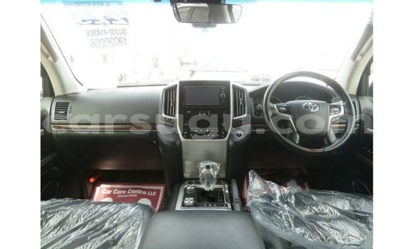 Sayi Imported Toyota Land Cruiser Black Mota in Import - Dubai a Burkina Faso Sayi Imported Toyota Land Cruiser Black Mota in Import - Dubai a Burkina Faso