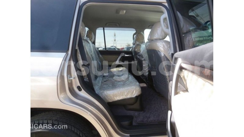 Big with watermark toyota land cruiser burkina faso import dubai 5925