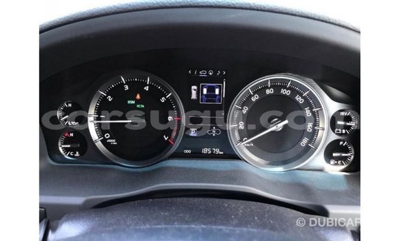 Sayi Imported Toyota Land Cruiser White Mota in Import - Dubai a Burkina Faso Sayi Imported Toyota Land Cruiser White Mota in Import - Dubai a Burkina Faso