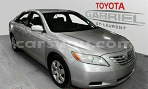 Acheter Neuf Voiture Toyota Camry Noir à Ouagadougou, Burkina-Faso Acheter Neuf Voiture Toyota Camry Noir à Ouagadougou, Burkina-Faso