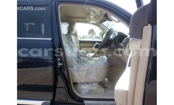 Sayi Imported Toyota Land Cruiser Blue Mota in Import - Dubai a Burkina Faso Sayi Imported Toyota Land Cruiser Blue Mota in Import - Dubai a Burkina Faso