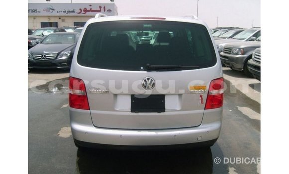 Sayi Imported Volkswagen Touran Sauran Mota in Import - Dubai a Burkina Faso Sayi Imported Volkswagen Touran Sauran Mota in Import - Dubai a Burkina Faso