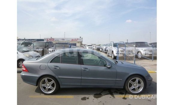 Buy Import Mercedes-Benz 190 Blue Car in Import - Dubai in Burkina Faso Buy Import Mercedes-Benz 190 Blue Car in Import - Dubai in Burkina Faso