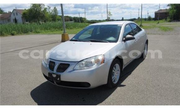Acheter Neuf Voiture Pontiac Vibe Blanc à Ouagadougou, Burkina-Faso