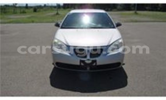 Acheter Neuf Voiture Pontiac Vibe Blanc à Ouagadougou, Burkina-Faso Acheter Neuf Voiture Pontiac Vibe Blanc à Ouagadougou, Burkina-Faso