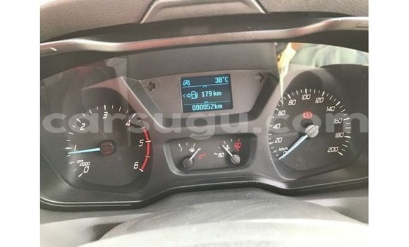 Sayi Imported Ford AEV AMBULANCE White Babbar mota in Import - Dubai a Burkina Faso Sayi Imported Ford AEV AMBULANCE White Babbar mota in Import - Dubai a Burkina Faso