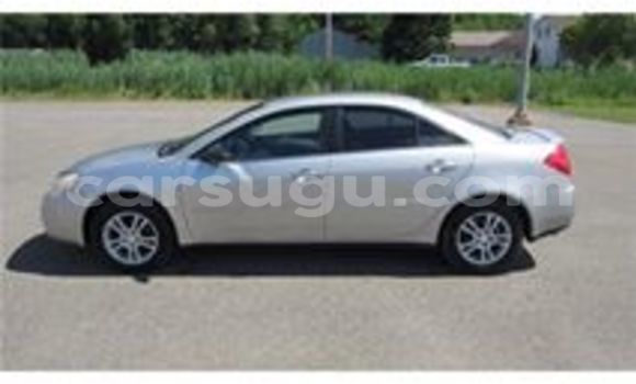 Acheter Neuf Voiture Pontiac Vibe Blanc à Ouagadougou, Burkina-Faso Acheter Neuf Voiture Pontiac Vibe Blanc à Ouagadougou, Burkina-Faso