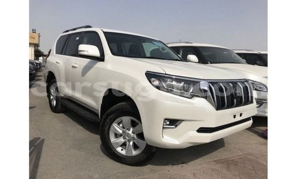 Sayi Imported Toyota Prado White Mota in Import - Dubai a Burkina Faso Sayi Imported Toyota Prado White Mota in Import - Dubai a Burkina Faso