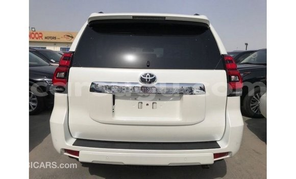 Sayi Imported Toyota Prado White Mota in Import - Dubai a Burkina Faso Sayi Imported Toyota Prado White Mota in Import - Dubai a Burkina Faso